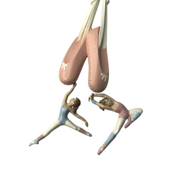 Ballet Dancers & Pointe Shoes Wall Hanging Decor 3pc Set - Picture 3 of 10